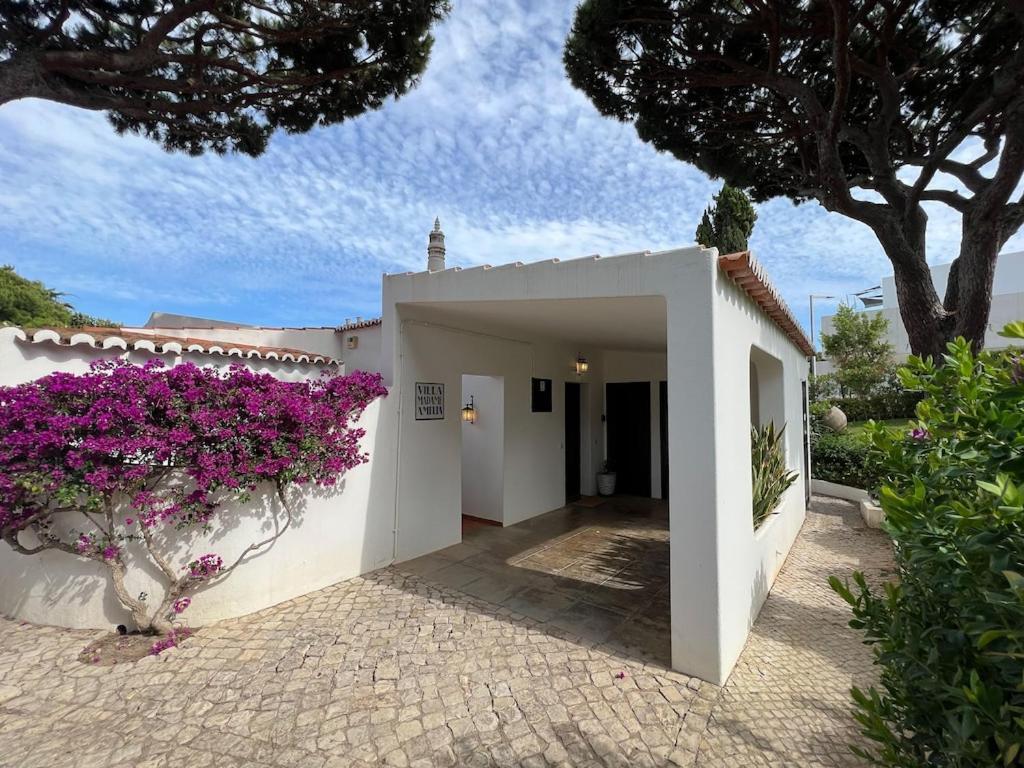Traditional 3 Bedroom Villa With Great Pool In The Heart Of Vale Do Lobo Esterno foto