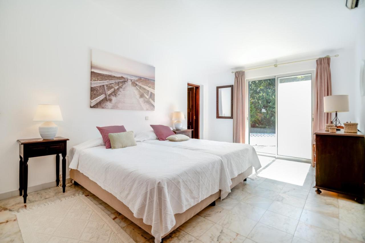 Traditional 3 Bedroom Villa With Great Pool In The Heart Of Vale Do Lobo Esterno foto