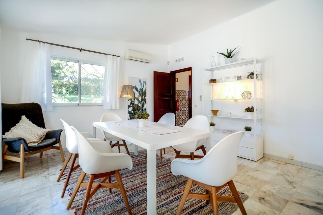 Traditional 3 Bedroom Villa With Great Pool In The Heart Of Vale Do Lobo Esterno foto