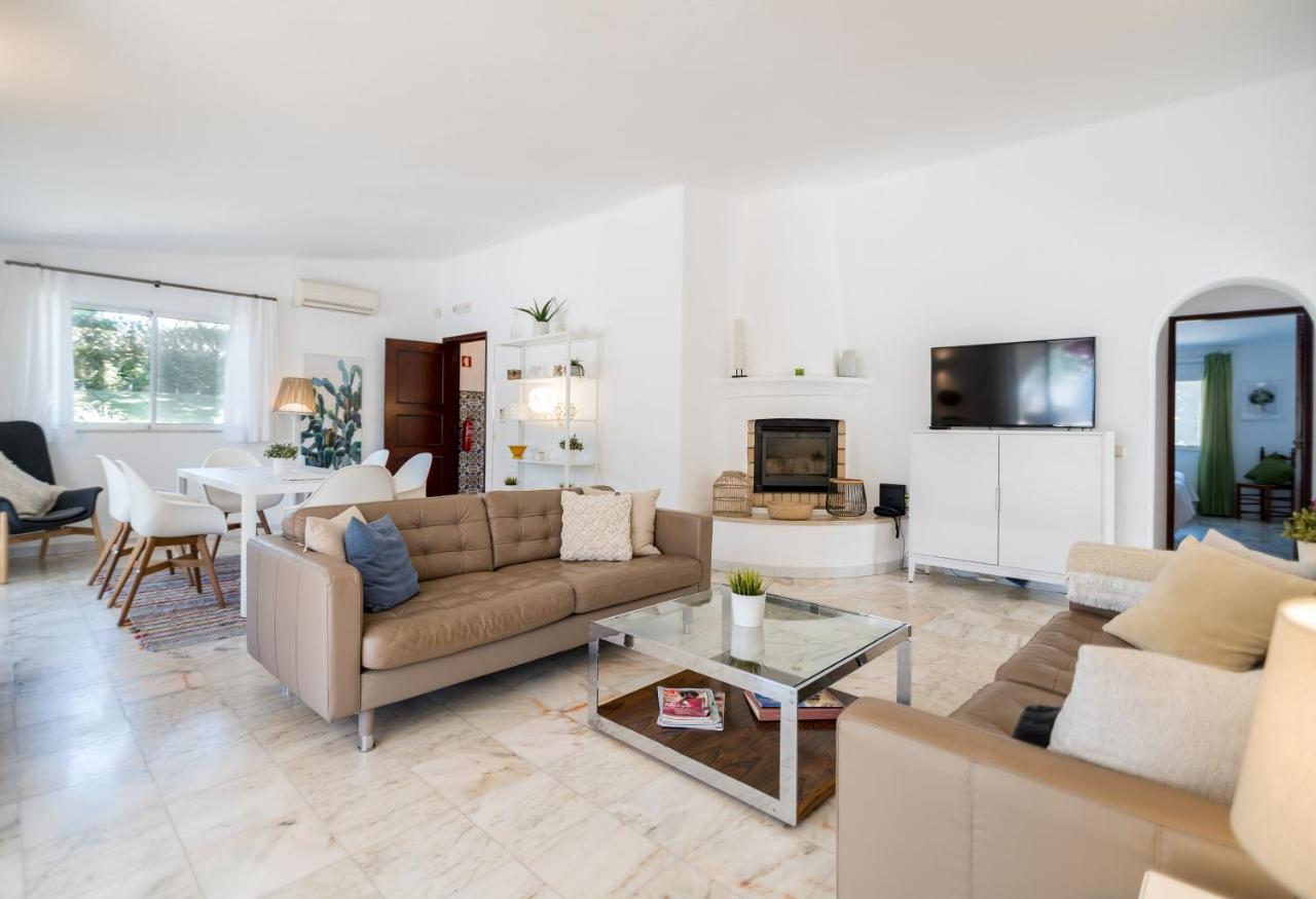 Traditional 3 Bedroom Villa With Great Pool In The Heart Of Vale Do Lobo Esterno foto