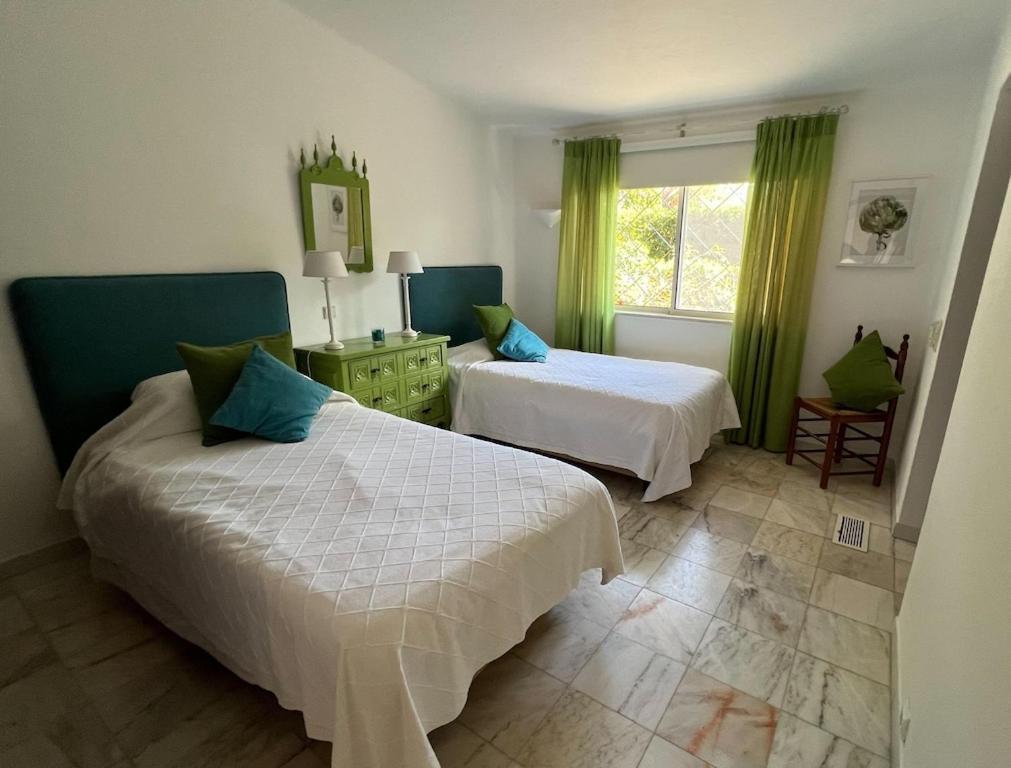 Traditional 3 Bedroom Villa With Great Pool In The Heart Of Vale Do Lobo Esterno foto